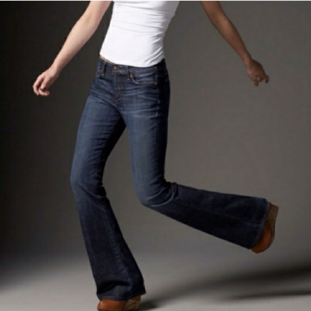 Joe’s Jeans Rocker Flare Jeans in Jett Size 29 x 34